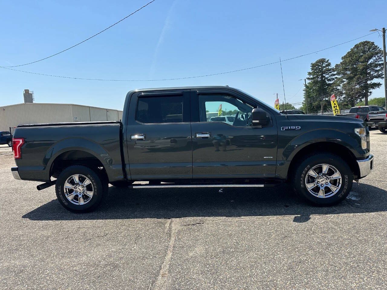 Used 2015 Ford F150 XLT w/ Equipment Group 301A Mid AWD/4WD image 14