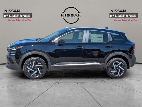 New 2026 Nissan Kicks SV image 8