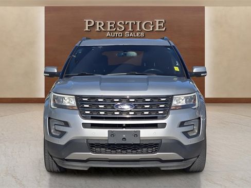 Used 2017 Ford Explorer Limited image 17