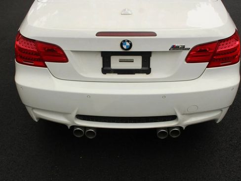 Used 2011 BMW M3 Convertible RWD image 13