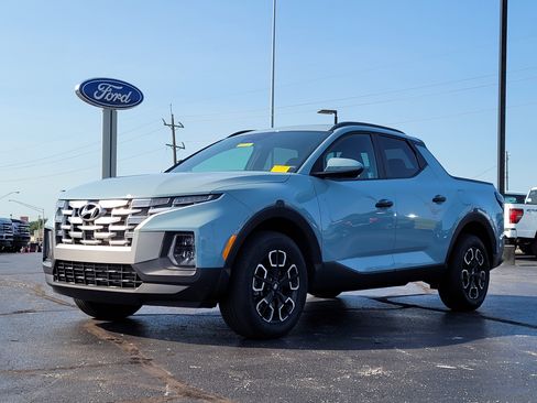 Used 2024 Hyundai Santa Cruz SEL w/ Activity Package FWD image 8