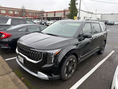 Certified 2025 Kia Carnival EX