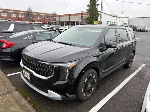 Certified 2025 Kia Carnival EX image 1