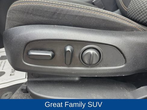Used 2020 GMC Terrain SLE w/ Driver Convenience Package FWD image 19