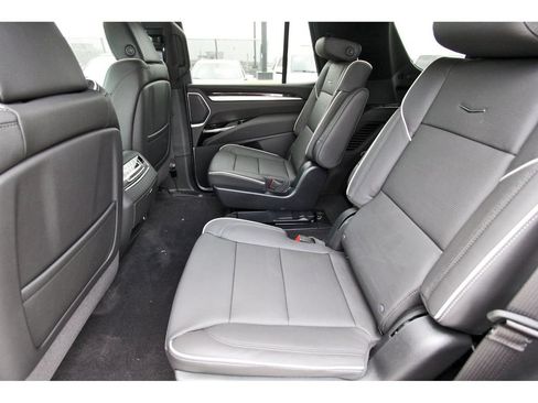 New 2026 Cadillac Escalade Luxury w/ Touring Package AWD/4WD image 7