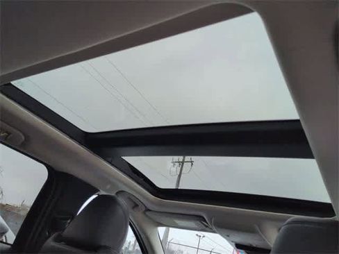 Used 2025 MAZDA CX-50 AWD 2.5 Hybrid w/ Premium Pkg image 23