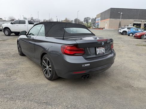 Used 2020 BMW 230i Convertible w/ Premium Package image 3
