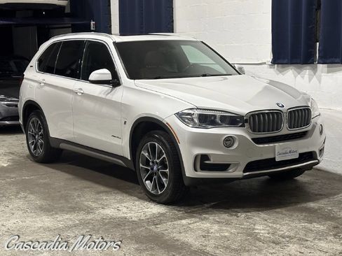 Used 2017 BMW X5 xDrive40e AWD/4WD image 1