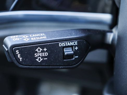 New 2025 Audi Q3 2.0T Premium image 33