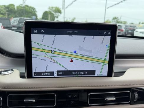 Used 2023 Lincoln Aviator AWD w/ Premium Package image 23