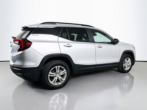 Used 2022 GMC Terrain SLE w/ Driver Convenience Package image 7