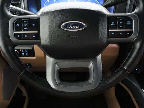 Used 2024 Ford F250 Lariat w/ Chrome Package image 27