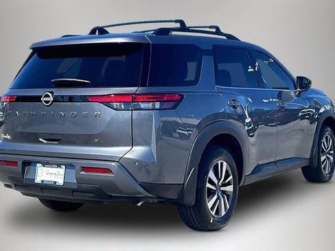 New 2026 Nissan Pathfinder SL image 18