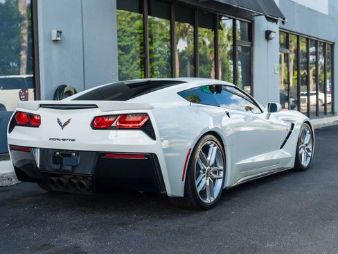 Used 2019 Chevrolet Corvette Stingray Coupe w/ 1LT RWD image 16