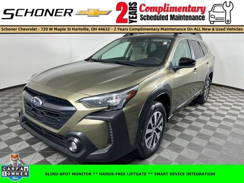Used 2024 Subaru Outback Premium AWD/4WD image 1