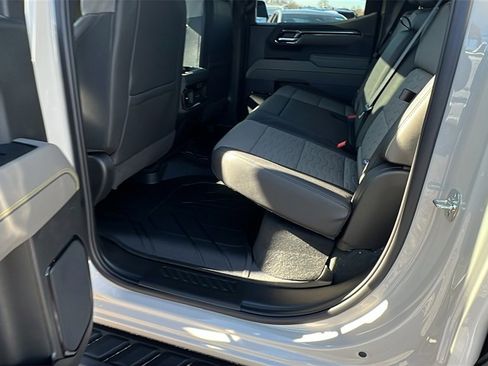 New 2026 Chevrolet Silverado 1500 ZR2 image 18