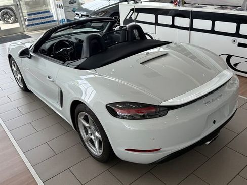 Used 2023 Porsche 718 Boxster RWD image 7