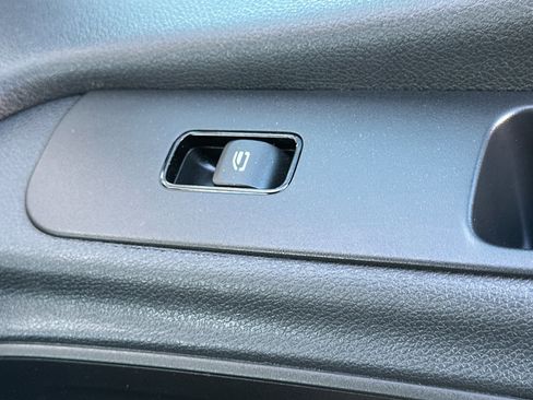 Used 2019 Mercedes-Benz Sprinter 144 Cargo image 22