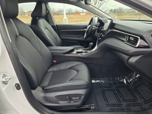 Used 2024 Toyota Camry XSE image 5