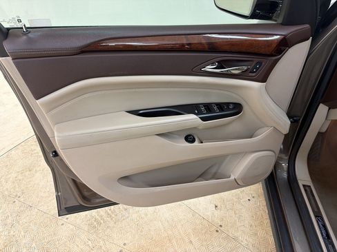 Used 2015 Cadillac SRX Luxury w/ Driver Awareness Package FWD image 12
