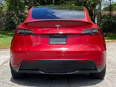 Used 2021 Tesla Model Y Performance image 6