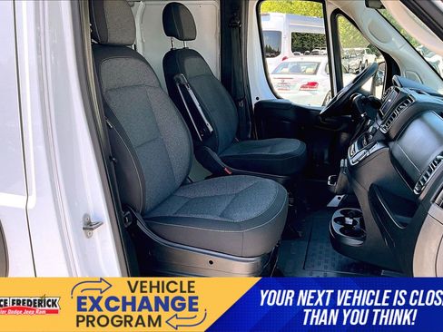 Used 2023 RAM ProMaster 2500 FWD image 7
