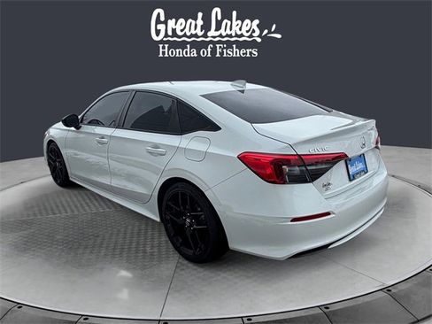 Used 2023 Honda Civic Sport image 3