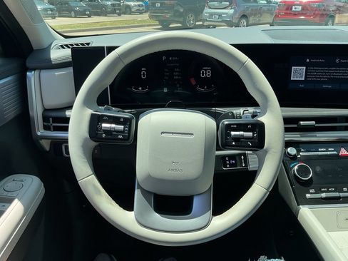 Used 2025 Hyundai Santa Fe SEL AWD/4WD image 32
