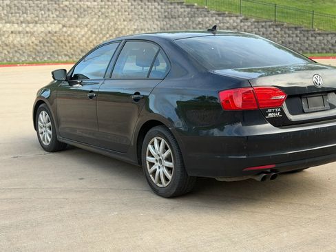 Used 2012 Volkswagen Jetta SE FWD image 5