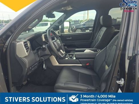 Used 2025 Toyota Tundra Limited AWD/4WD image 7
