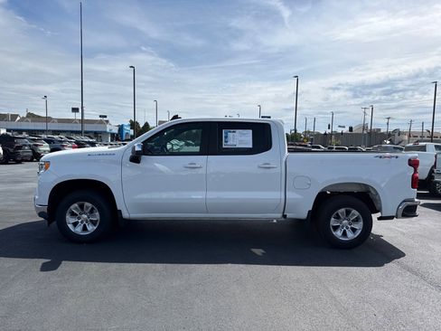 Used 2025 Chevrolet Silverado 1500 LT AWD/4WD image 6