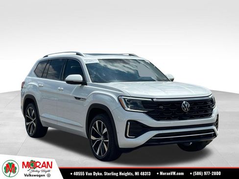 Used 2024 Volkswagen Atlas SEL Premium R-Line AWD/4WD image 7