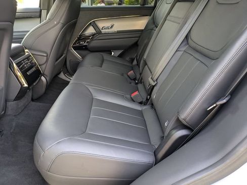Used 2025 Land Rover Range Rover Sport AWD/4WD image 28