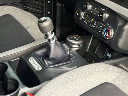 Used 2022 Ford Bronco 2-Door image 11