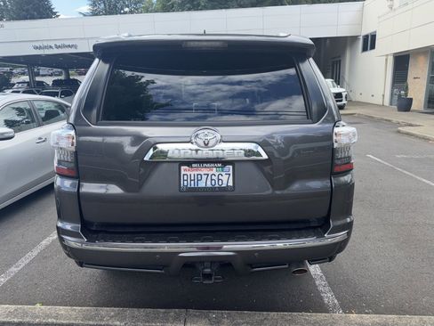 Used 2018 Toyota 4Runner Limited AWD/4WD image 9