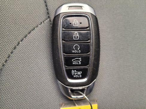 Used 2022 Hyundai Elantra SEL w/ Cargo Package image 32