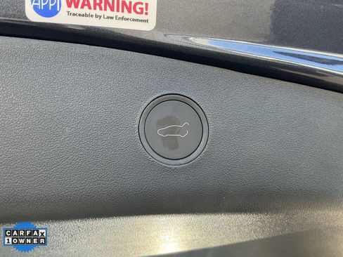 Used 2023 Tesla Model 3 Standard Range image 10