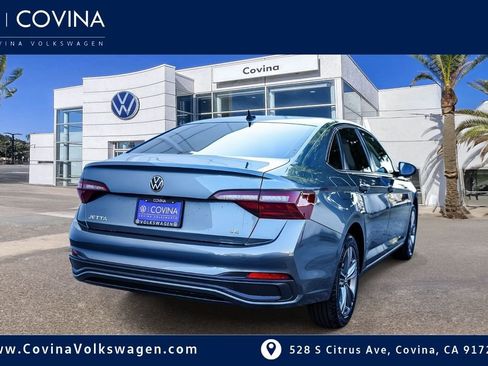 Used 2022 Volkswagen Jetta SE image 7
