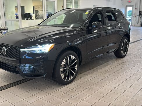 New 2026 Volvo XC60 T8 Plus w/ Protection Package Premier AWD/4WD image 9