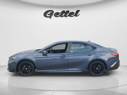 Used 2026 Toyota Camry SE FWD image 8
