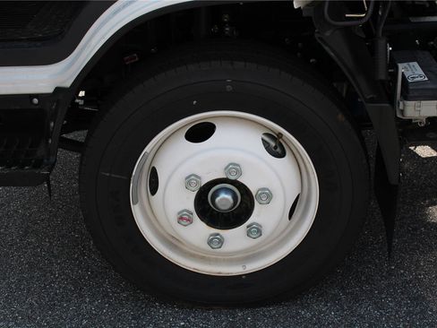 New 2024 Chevrolet Low Cab Forward RWD image 17