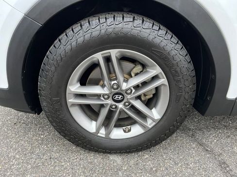 Used 2018 Hyundai Santa Fe Sport w/ 2.4L Value Package 02 image 22