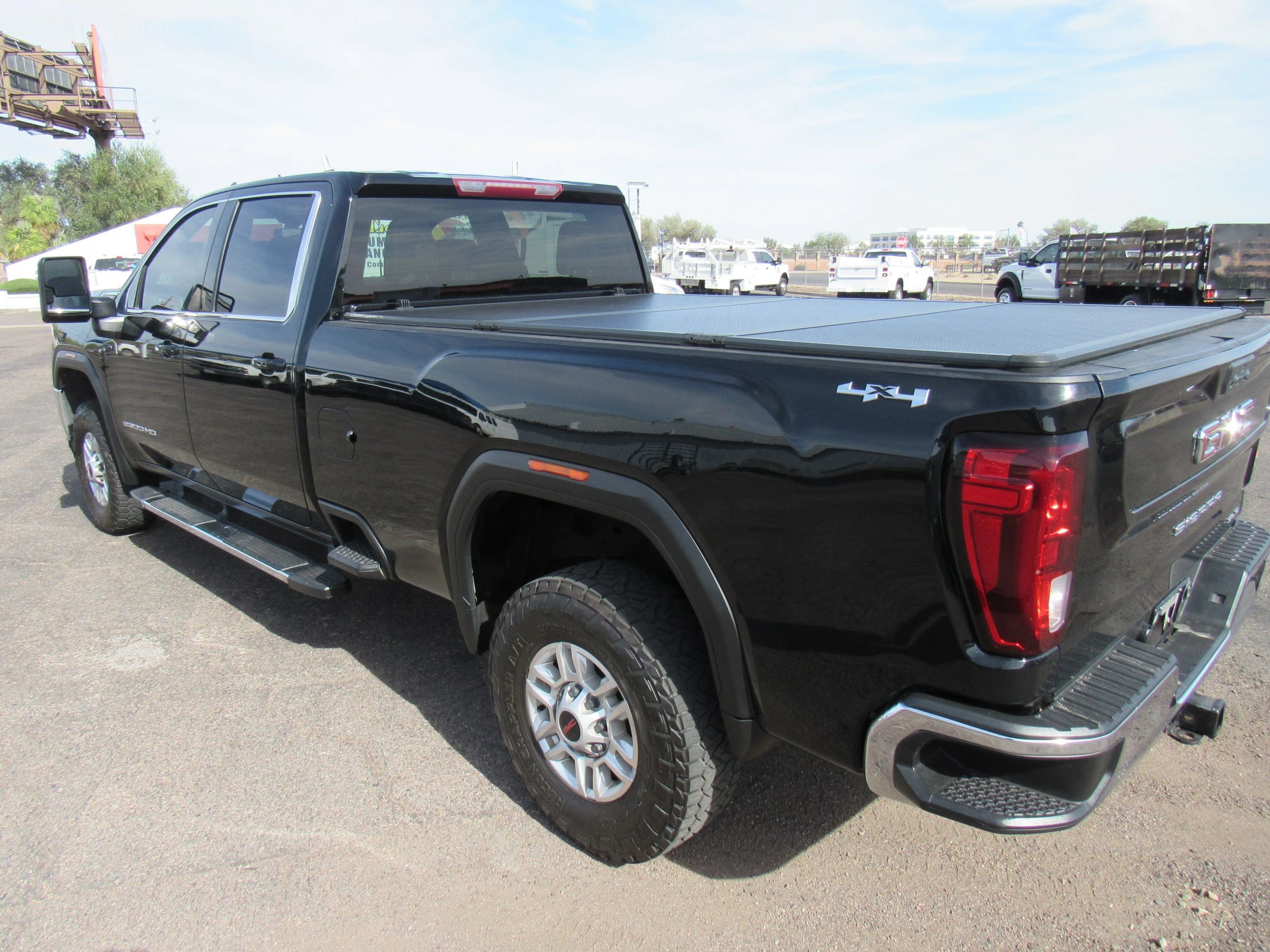 Used 2023 GMC Sierra 2500 SLE AWD/4WD image 8