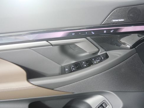 New 2027 BMW 530i w/ M Sport Package RWD image 8