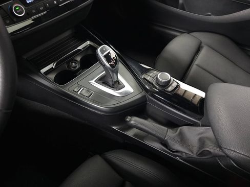 Used 2018 BMW 230i Coupe RWD image 22