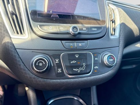 Used 2022 Chevrolet Malibu LS w/ Driver Confidence Package II FWD image 21