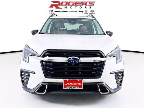 Certified 2025 Subaru Ascent Touring w/ Popular Package #2 AWD/4WD image 2