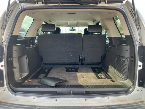 Used 2010 Chevrolet Tahoe LT AWD/4WD image 12