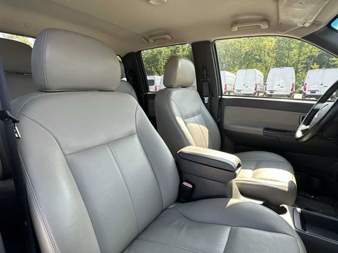 Used 2005 GMC Canyon SLE RWD image 24