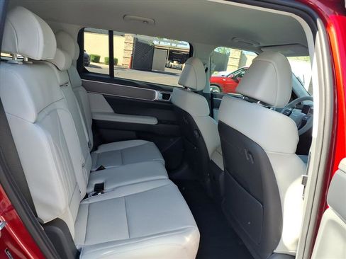 New 2026 Hyundai Santa Fe SEL image 9